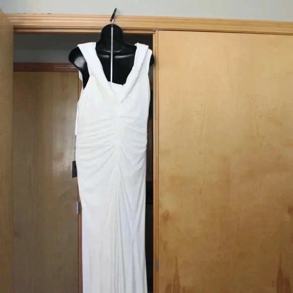 IEENA for MAC DUGGAL - Picture 8 of 13